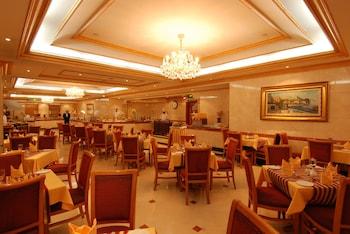 Al Haram Hotel- By Al Rawda Медина Экстерьер фото